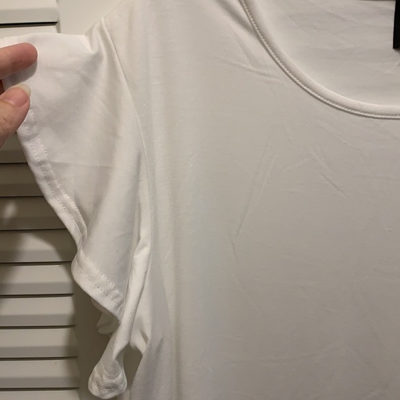 XL plain white top from PrinStory. Great for Spring and Summer! - Picture 2 of 3